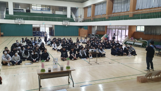 "퀴즈로 배우고 상담으로 끊는다" 함평군, 학교로 찾아가는 금연클리닉 운영