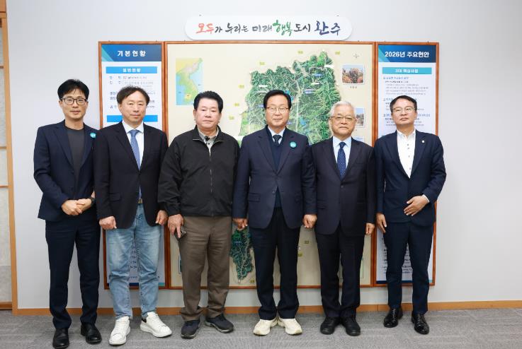 완주군 ‘천덕꾸러기’ 유해 어종으로 관광자원 만든다
