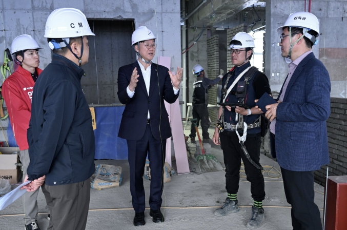 안산시, 공공 복합커뮤니티센터 건립 현장 점검으로 완성도 높인다