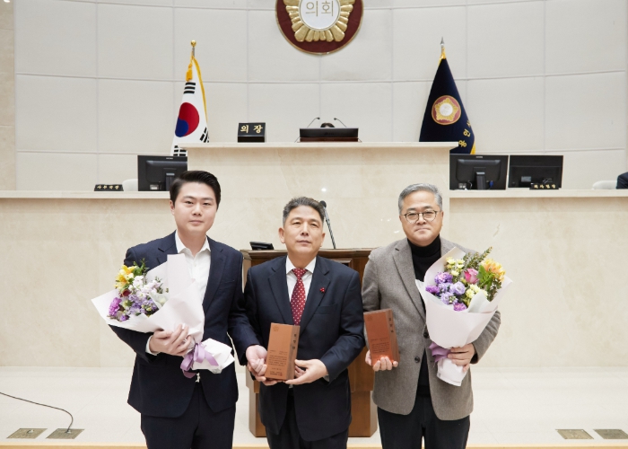 용인특례시의회 김길수·박병민 의원, 경기도시·군의회의장 남부권협의회 의정활동 우수의원 표창 수상