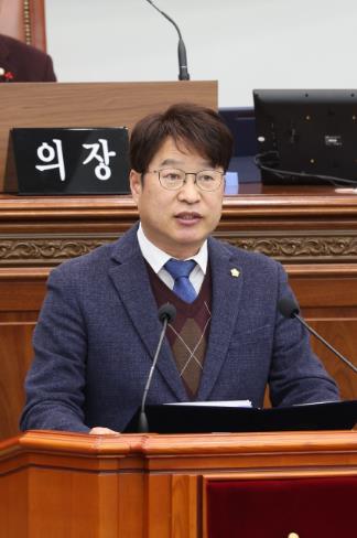 창원시의회 이우완 의원, 외국인 정착·이민 유도 정책 강화 제안
