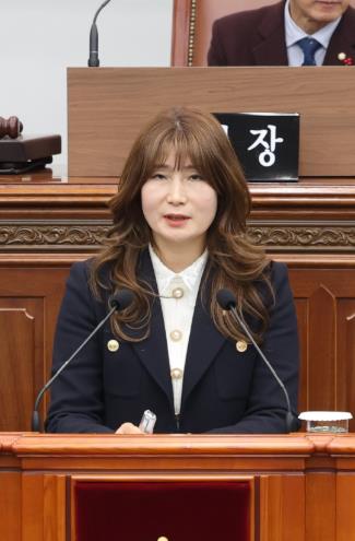 창원시의회 오은옥 의원‘창원형 기업지원 체계’구축 촉구
