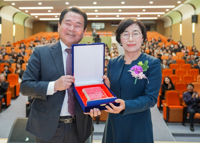 강원특별자치도교육청 박옥녀 행정국장 이임식 개최