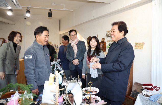 박완수 경남도지사, 골목상권 찾아 민생안정 총력 다짐