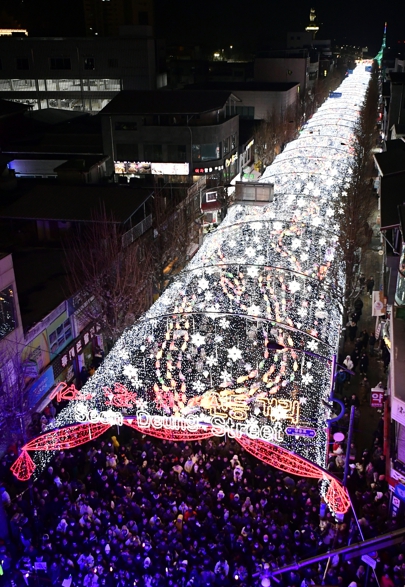 화천군 선등거리‘스위치 온’ 산천어축제 시즌‘스타트 업’