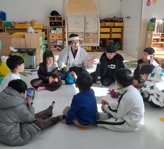 김천교육지원청 개령서부초등학교병설유치원, 연극 놀이 실시